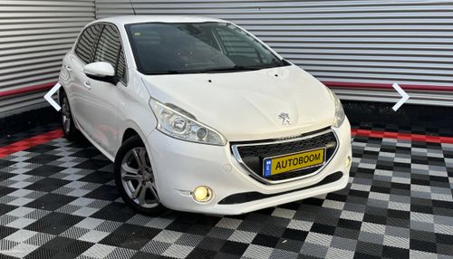 Peugeot 208, 2014, фото