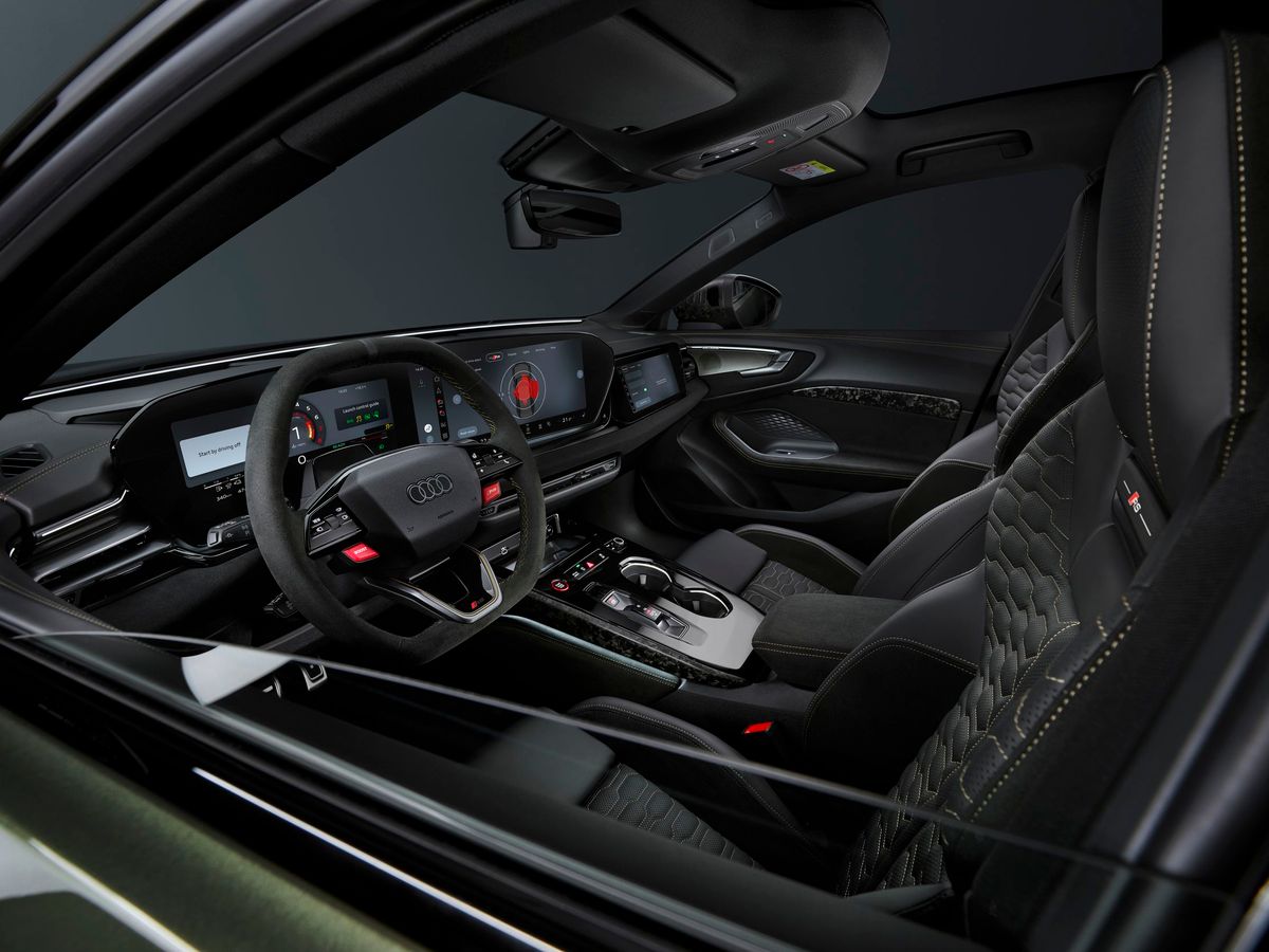 Audi RS5 2026. Передние сидения. Седан, 3 поколение