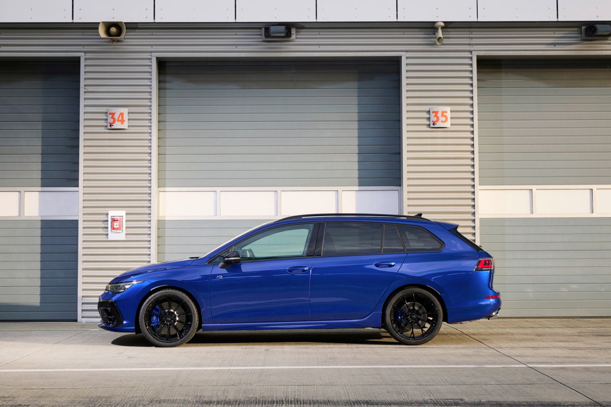 Volkswagen Golf R 2024. Кузов, экстерьер. Универсал 5 дв., 8 поколение, рестайлинг