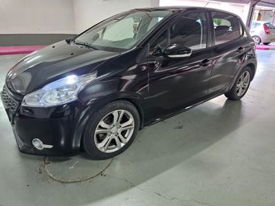 Peugeot 208 2ème main, 2014, main privée