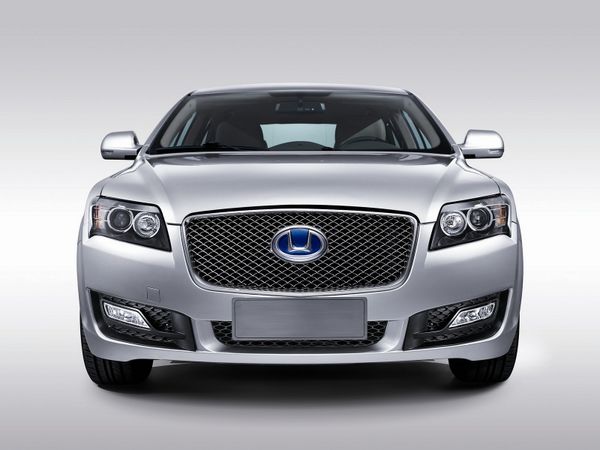 האוטיי B21 2013. מרכב, צורה. סדאן, 1 דור
