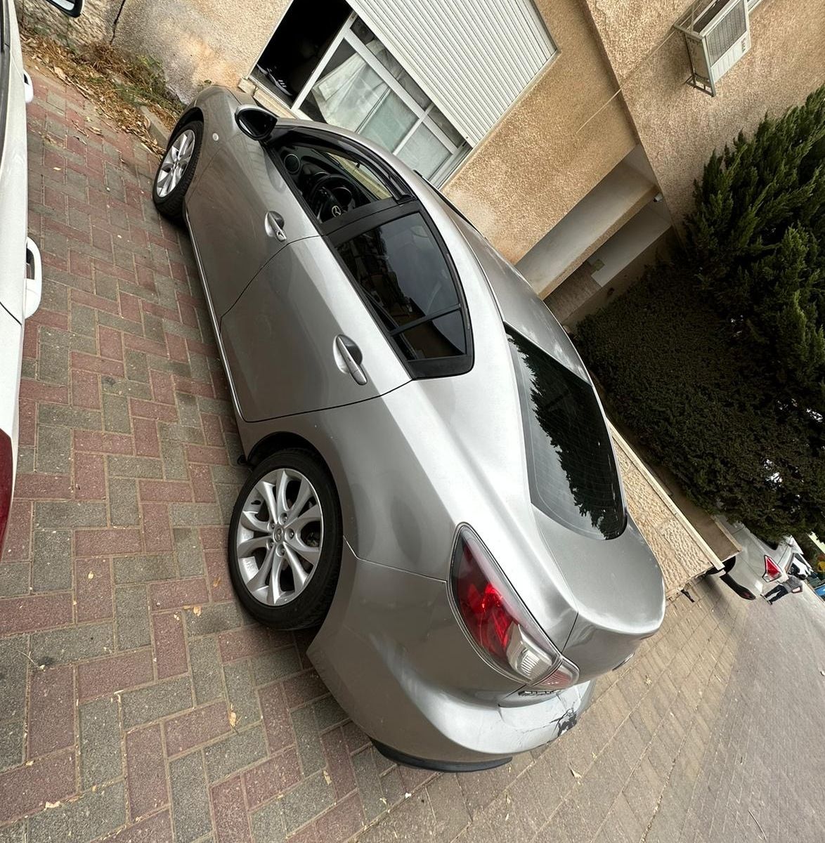 Mazda 3 2nd hand, 2011, private hand