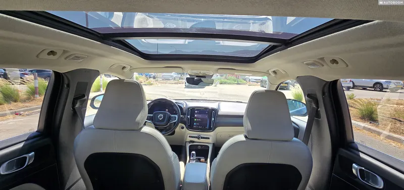 וולוו XC40 יד 2 רכב, 2023, פרטי