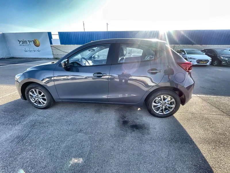 Mazda 2 nouvelle voiture, 2025