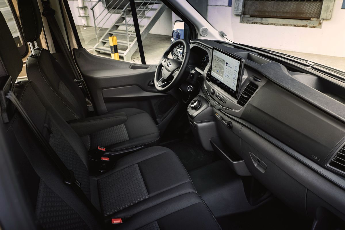 Форд Транзит 2020. Передние сидения. Фургон, 4 поколение, рестайлинг