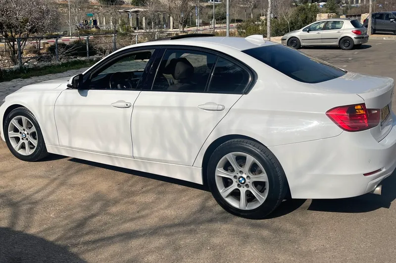 BMW 3 series 2nd hand, 2012, private hand