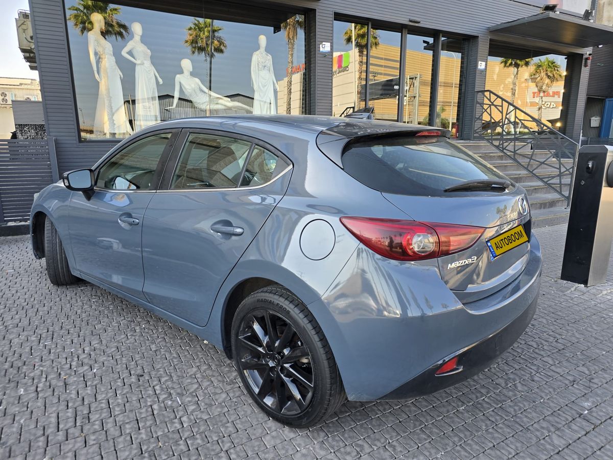 Mazda 3 2ème main, 2017, main privée