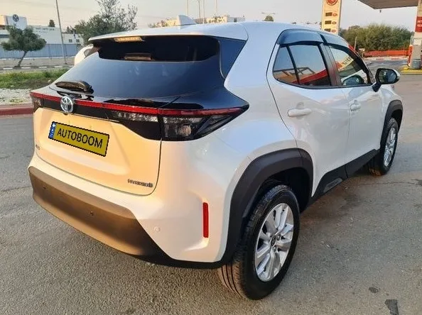 Toyota Yaris Cross новый, 2023