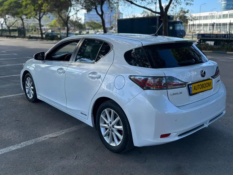 Lexus CT 2nd hand, 2011, private