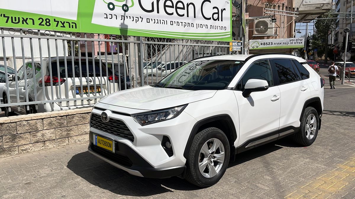 Toyota RAV4 с пробегом, 2021, частная рука