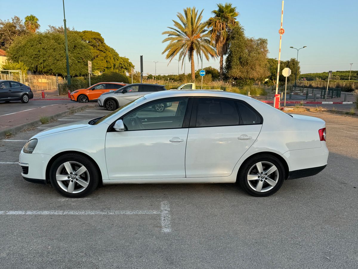 Volkswagen Jetta с пробегом, 2011, частная рука