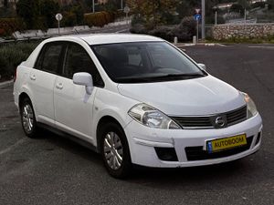 Nissan Tiida, 2011, фото