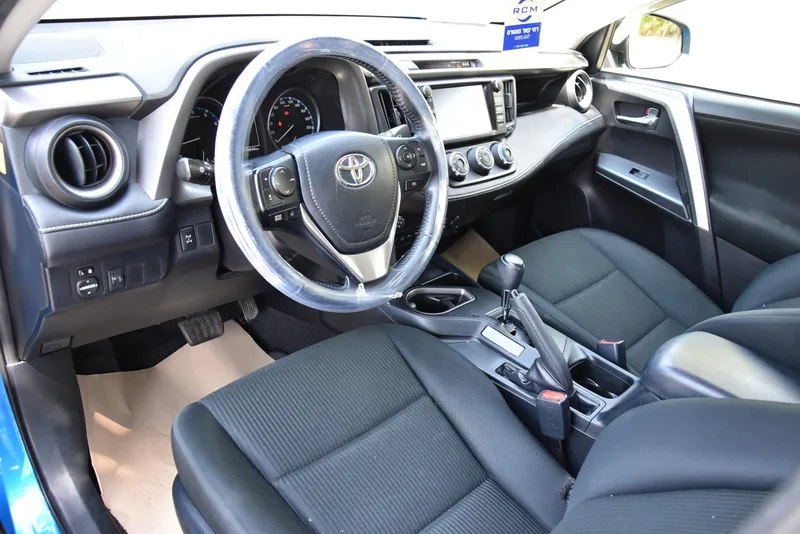 Toyota RAV4 2nd hand, 2016