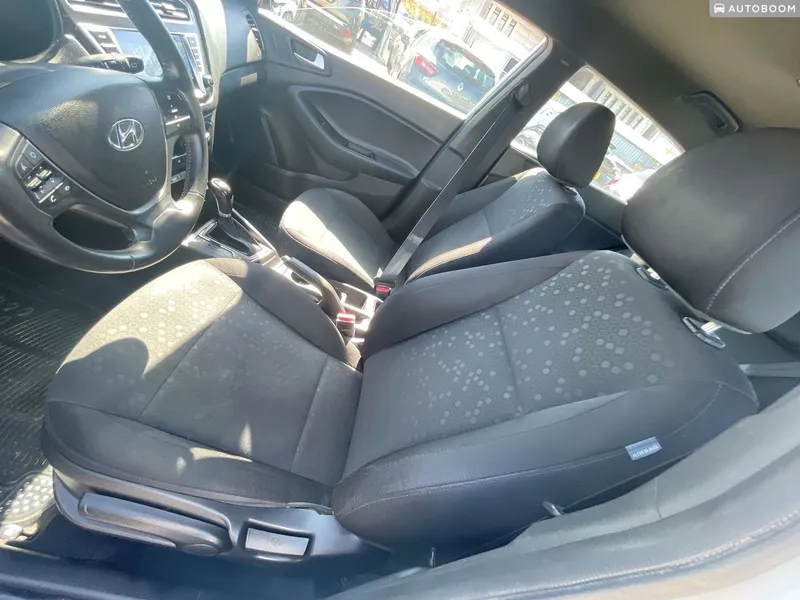 Hyundai i20 2nd hand, 2021