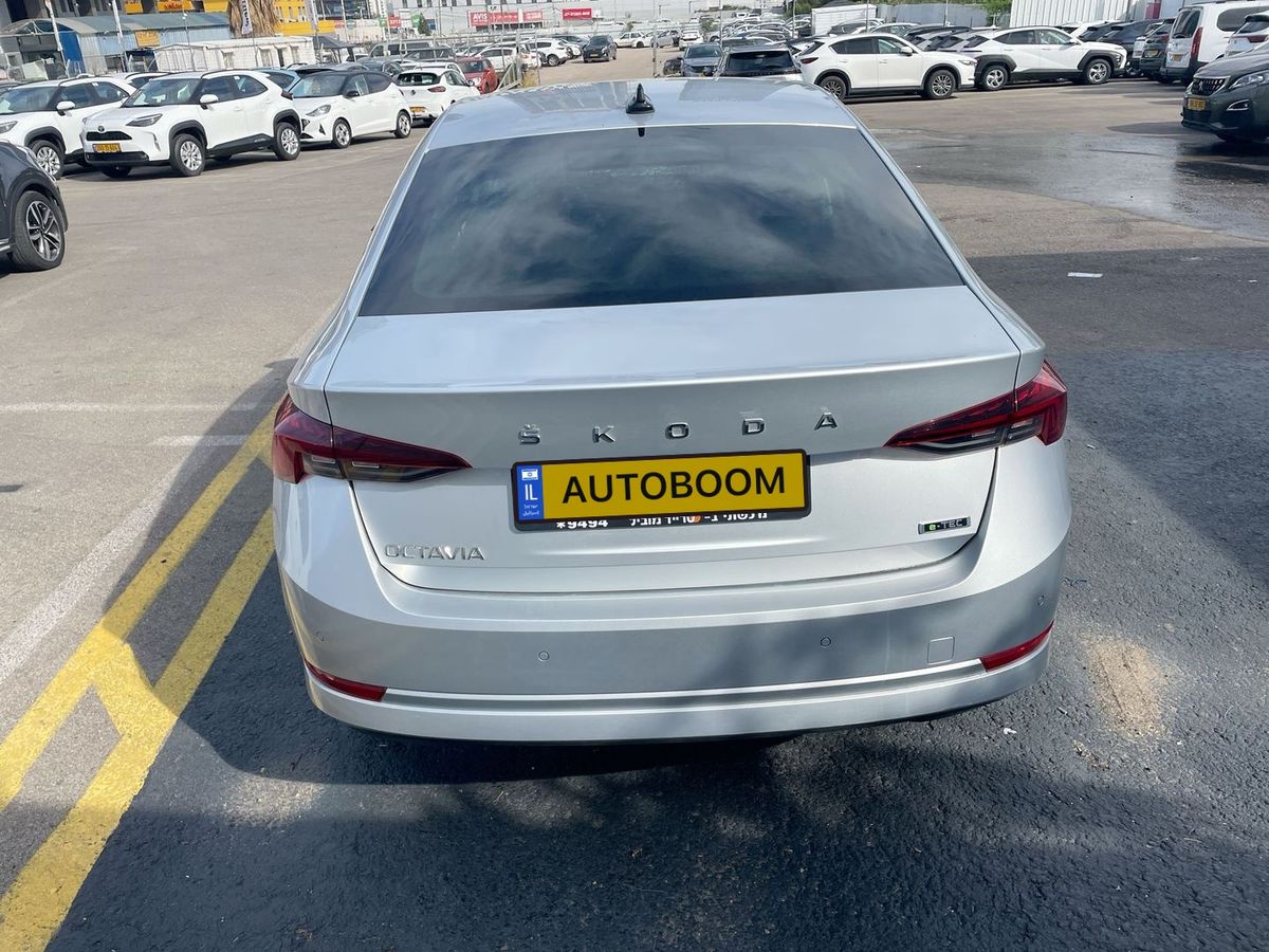 Skoda Octavia 2nd hand, 2023