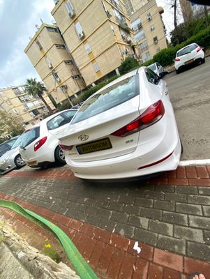 Hyundai Elantra 2ème main, 2016