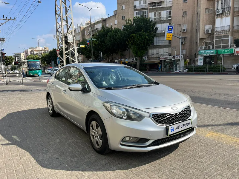Kia Forte с пробегом, 2014