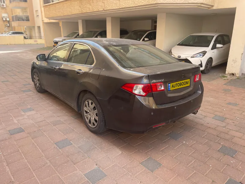 Honda Accord 2nd hand, 2011, private hand