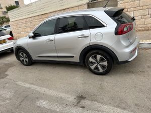 Kia Niro, 2017, photo