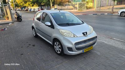 Peugeot 107, 2012, photo