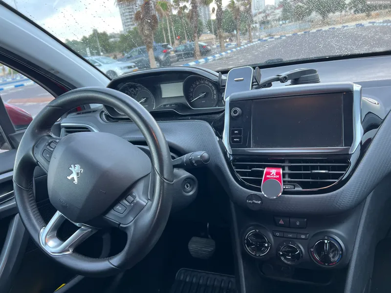 Peugeot 2008 2nd hand, 2017, private