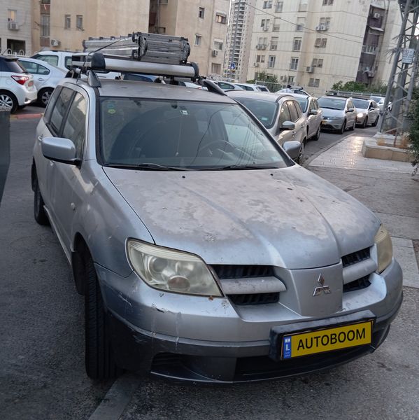 מיצובישי אאוטלנדר יד 2 רכב, 2007, פרטי