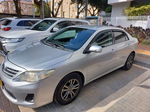 Toyota Corolla 2nd hand, 2011, private hand