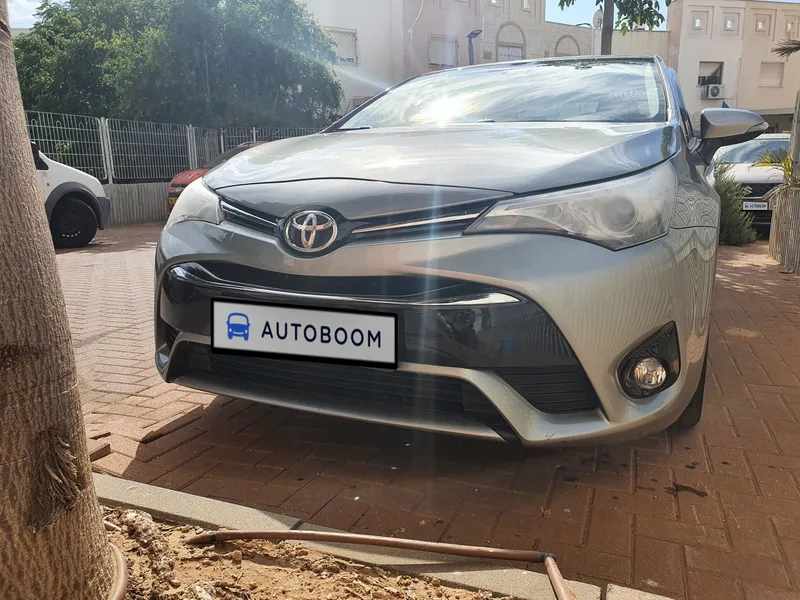 Toyota Avensis 2nd hand, 2018, private hand