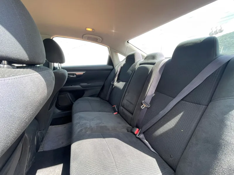 Nissan Altima 2nd hand, 2014