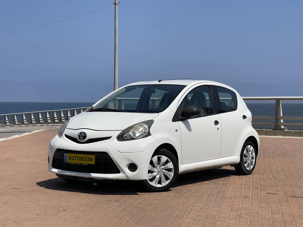 Toyota Aygo 2ème main, 2012, main privée