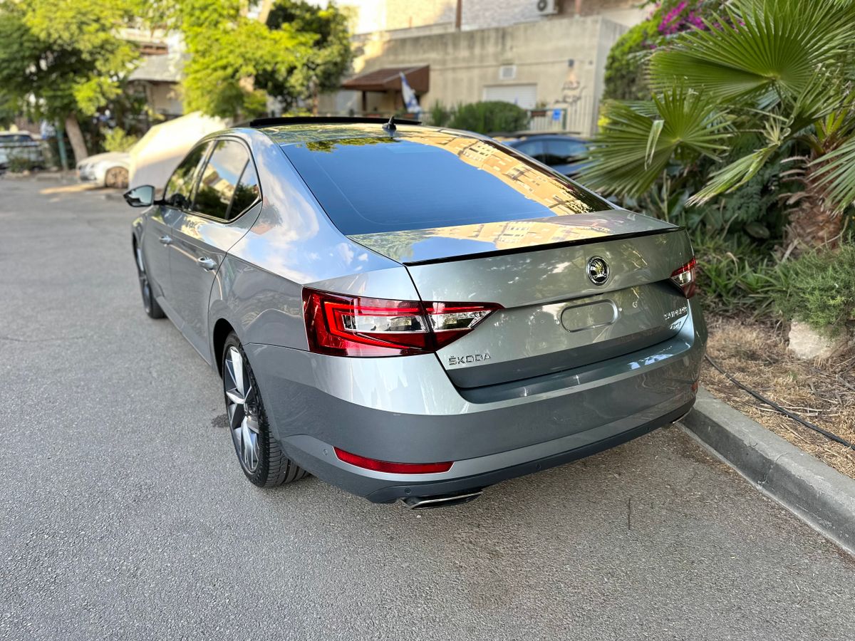 شكودا سوبيرب مستعمل, 2018, مالك خاص