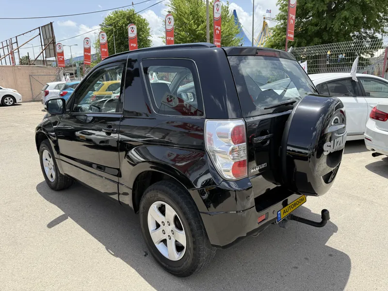 Suzuki Grand Vitara 2nd hand, 2011, private hand