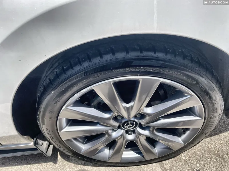 Mazda 3 2nd hand, 2021