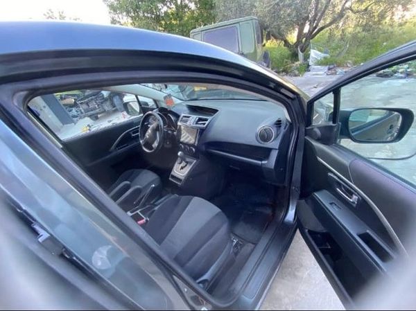 Mazda 5 2nd hand, 2011, private hand