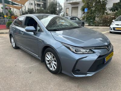 Toyota Corolla 2nd hand, 2021, private hand
