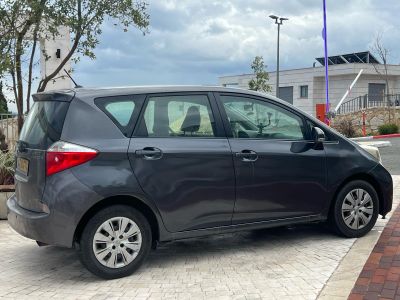 Toyota Space Verso 2ème main, 2011