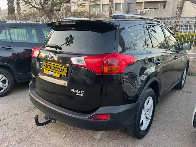 Toyota RAV4 2ème main, 2013