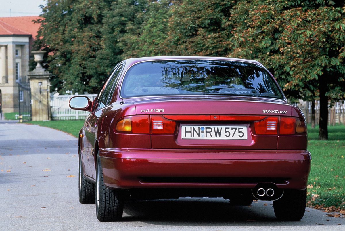 Hyundai Sonata 1993. Carrosserie, extérieur. Berline, 3 génération