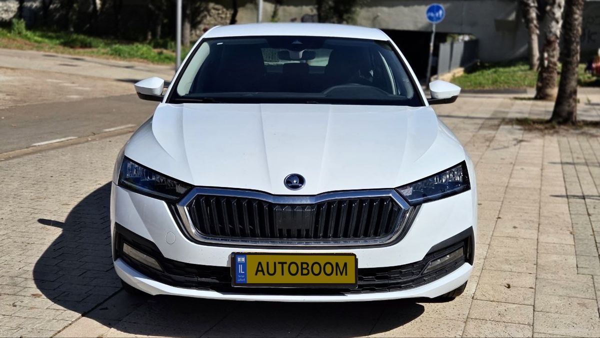 Skoda Octavia с пробегом, 2022