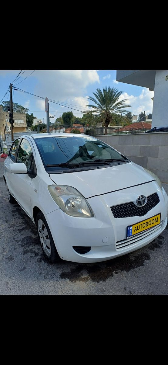 Toyota Yaris с пробегом, 2009, частная рука