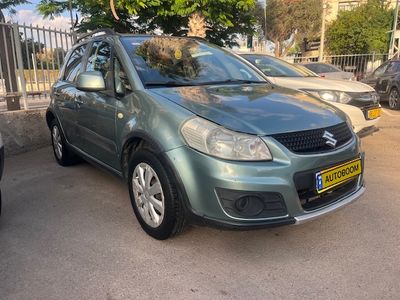 Suzuki SX4 2ème main, 2013, main privée