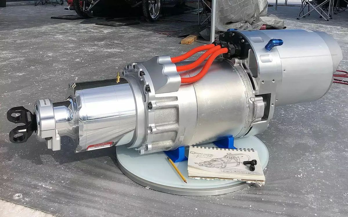 Traction electric motor