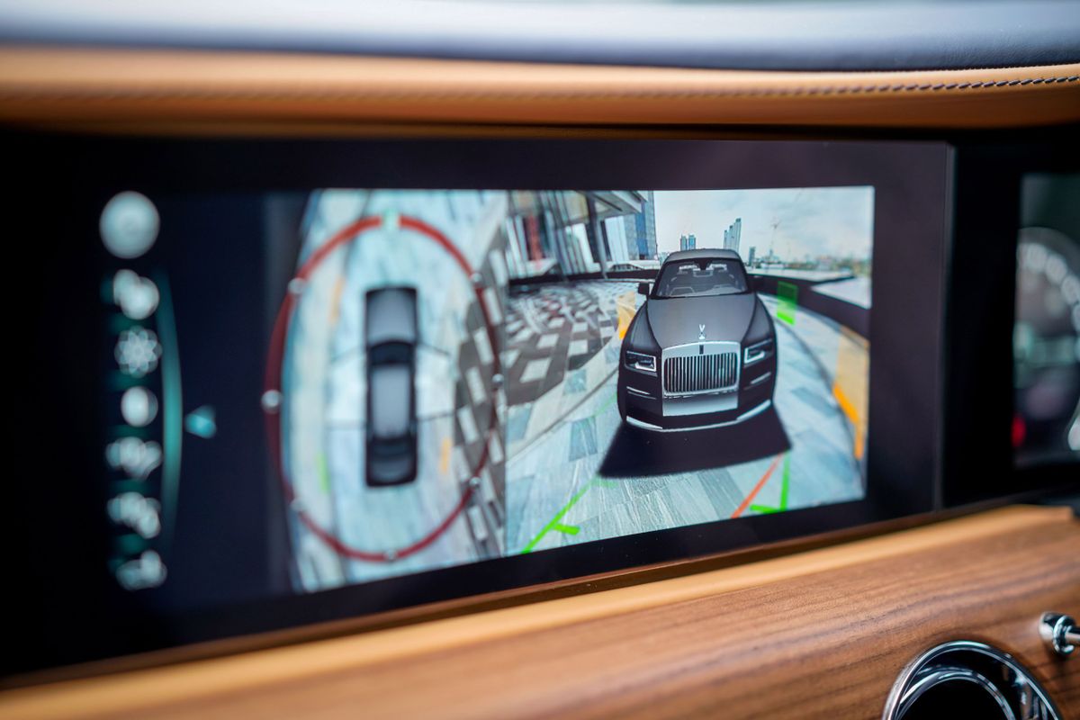 Rolls-Royce Ghost 2020. Systèmes d’aide à la conduite. Berline longue, 2 génération