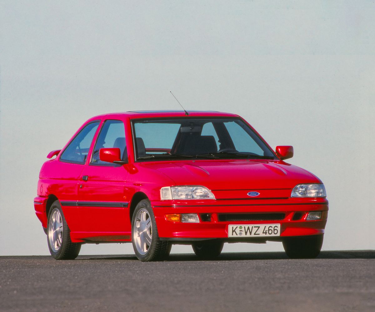 Ford Escort 1990. Carrosserie, extérieur. Hatchback 3-portes, 5 génération