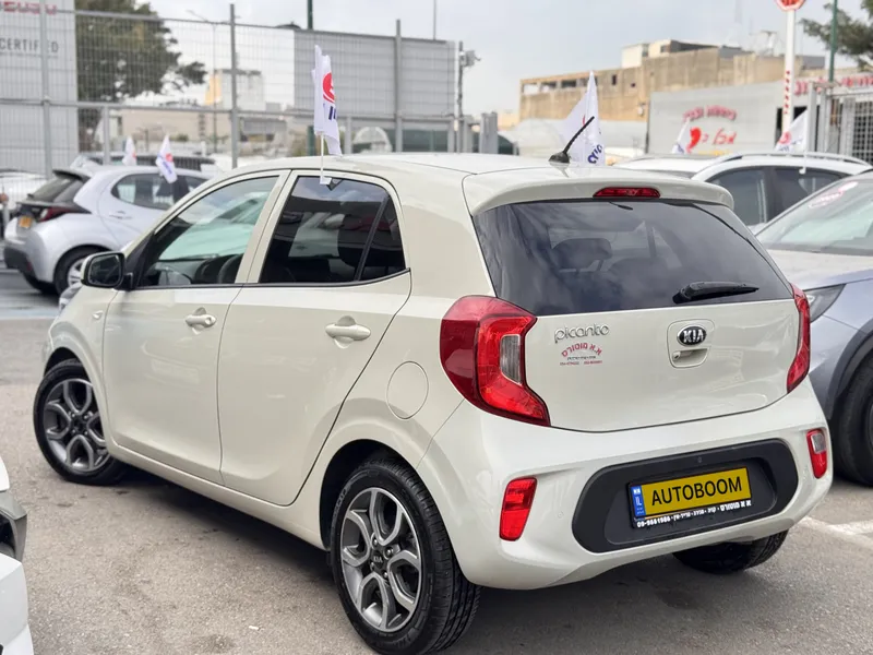 Kia Picanto 2nd hand, 2020, private hand