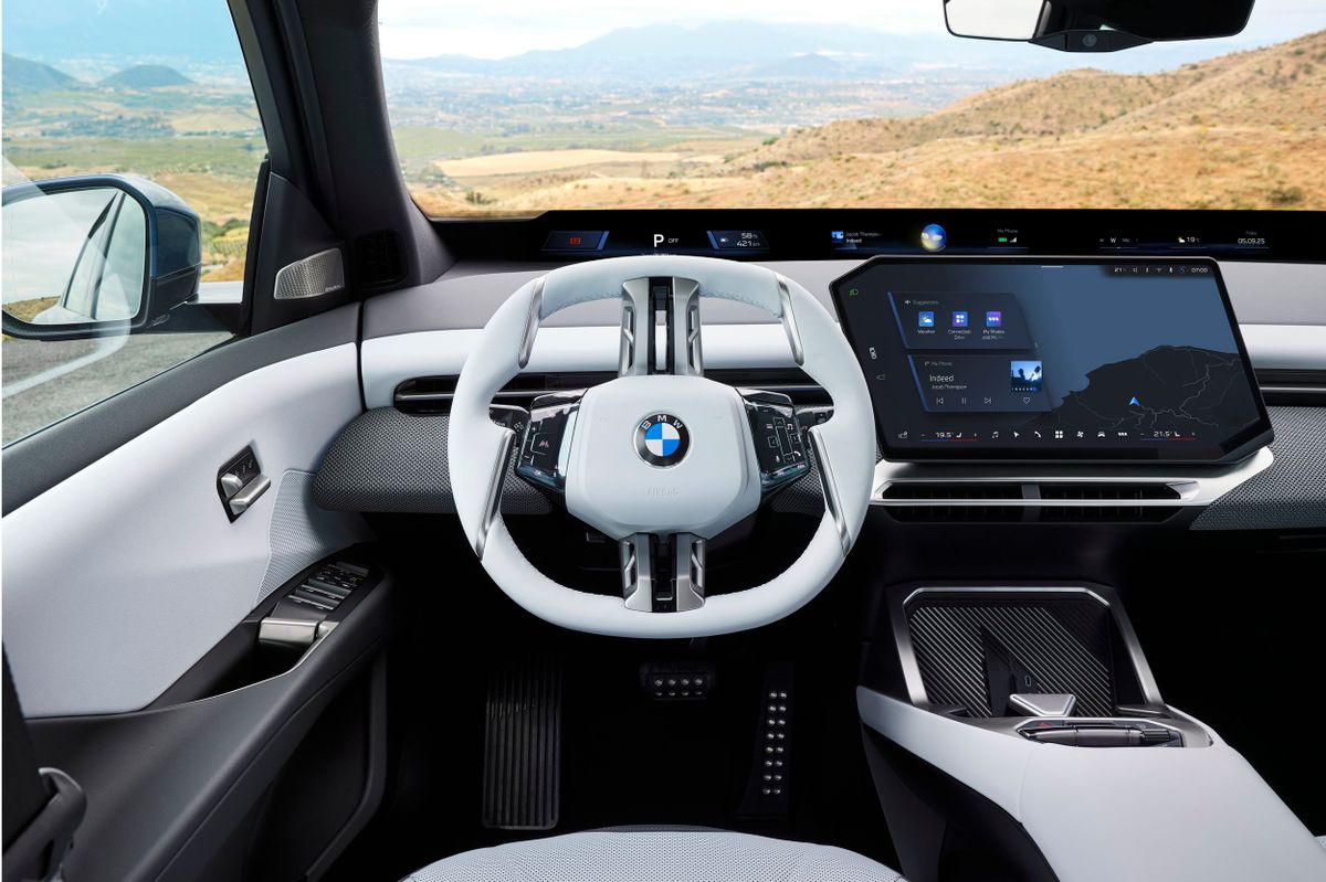 BMW iX3 2025. Руль. Внедорожник 5 дв., 2 поколение