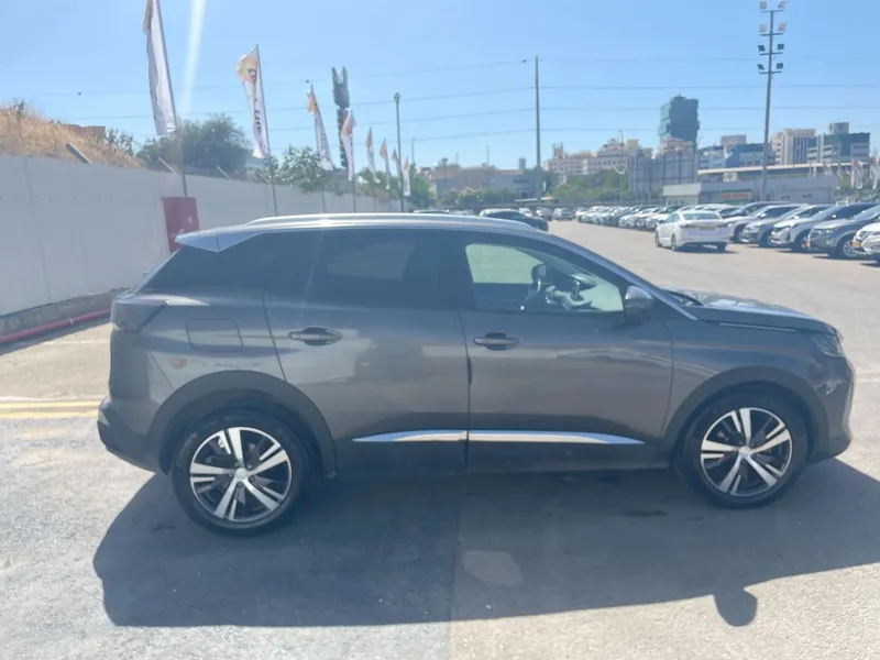 Peugeot 3008 2nd hand, 2021, private hand
