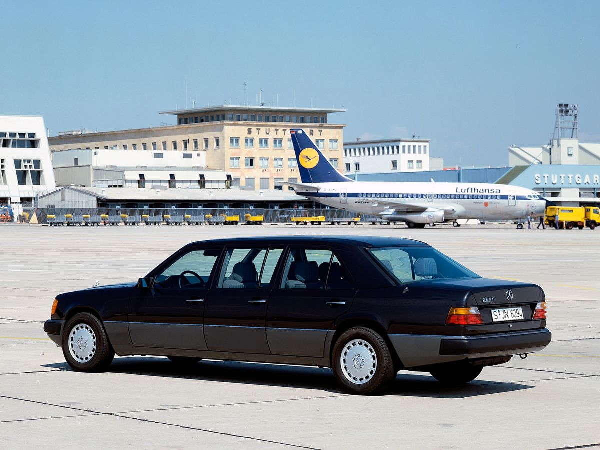 Mercedes E-Class 1990. Carrosserie, extérieur. Limousine, 1 génération