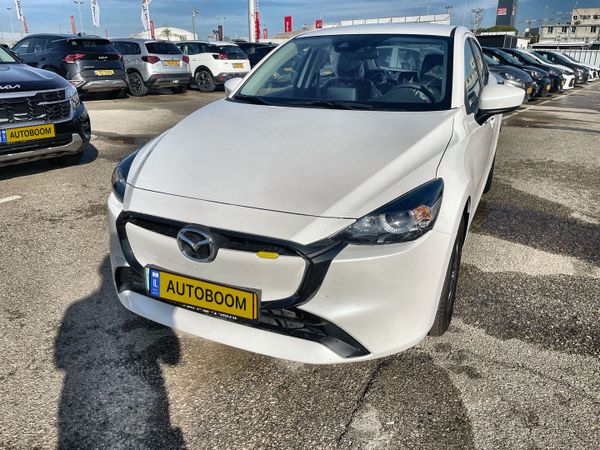 Mazda 2 nouvelle voiture, 2025