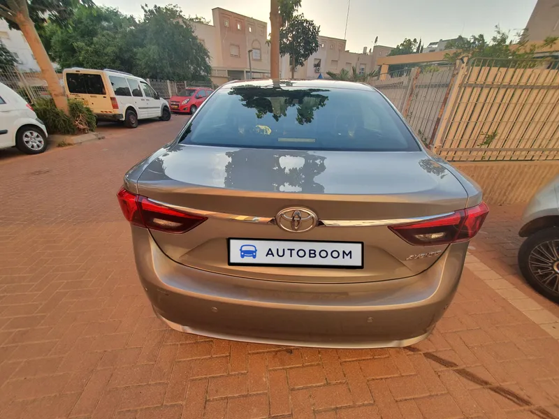 Toyota Avensis 2nd hand, 2018, private hand